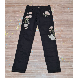 PANTALONI CON RICAMO FIORI TG M